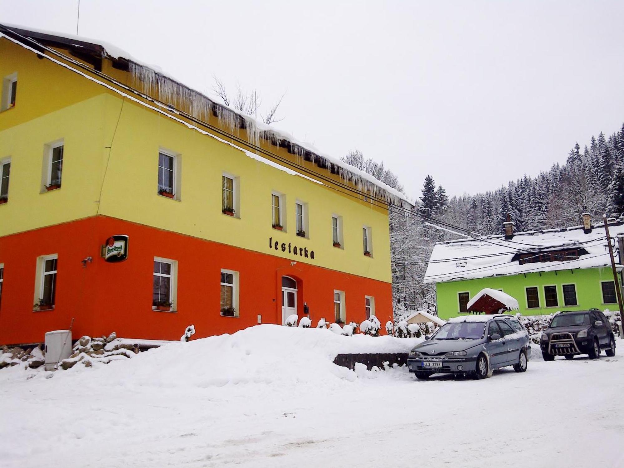 Apartmany Lestarka Korenov Bagian luar foto