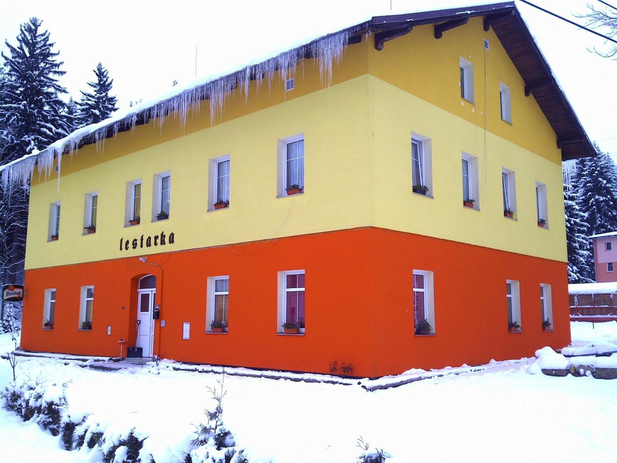 Apartmany Lestarka Korenov Bagian luar foto