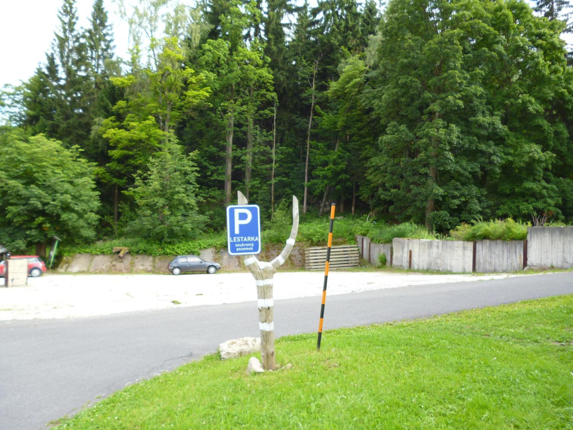 Apartmany Lestarka Korenov Bagian luar foto