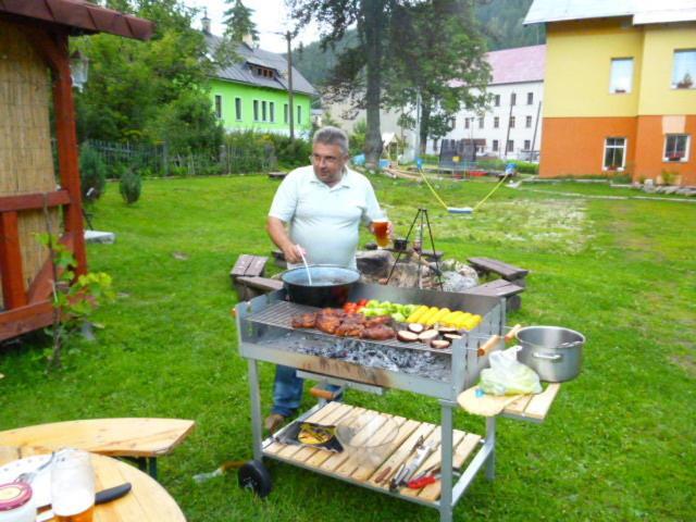 Apartmany Lestarka Korenov Bagian luar foto
