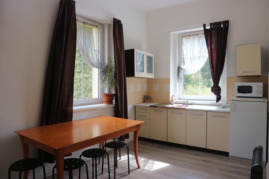 Apartmany Lestarka Korenov Bagian luar foto