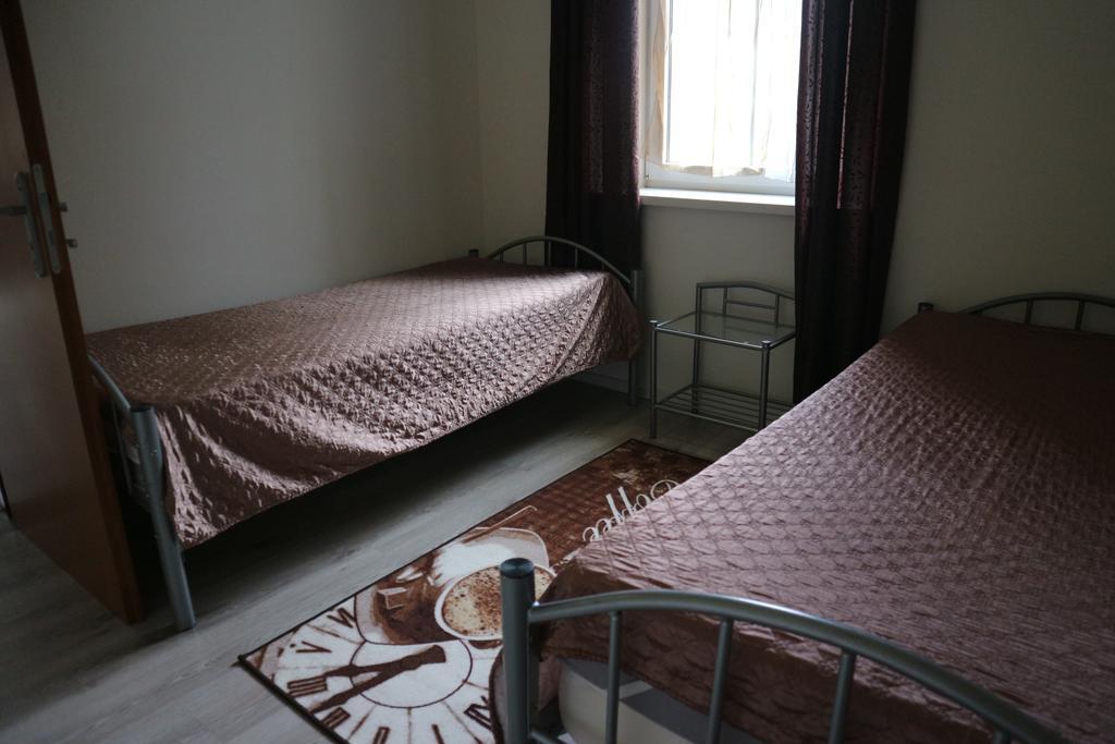 Apartmany Lestarka Korenov Bagian luar foto