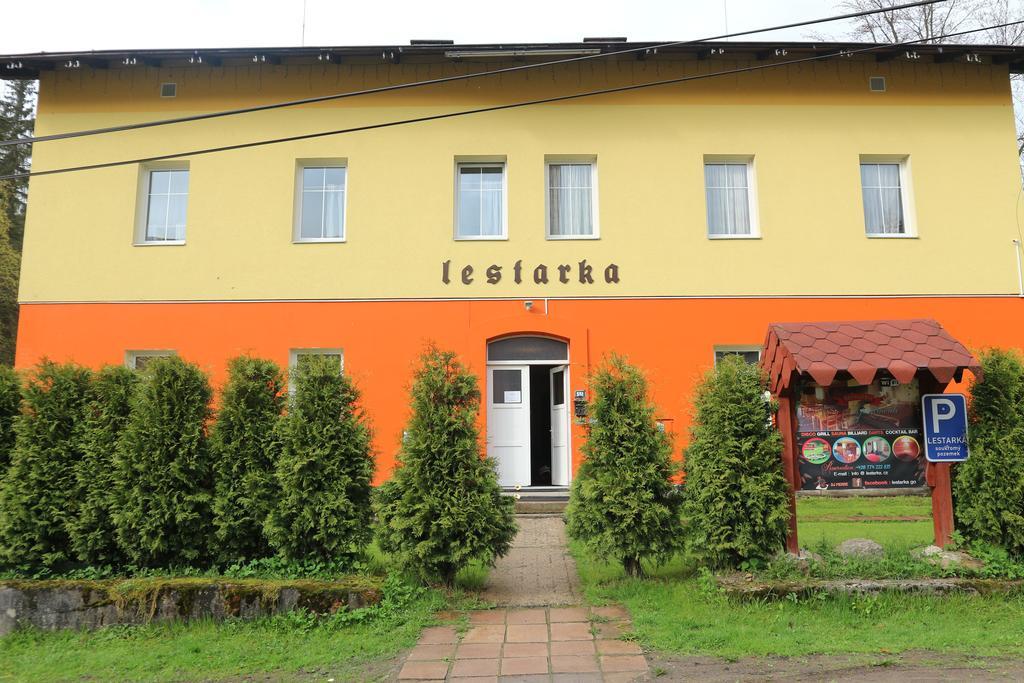 Apartmany Lestarka Korenov Bagian luar foto