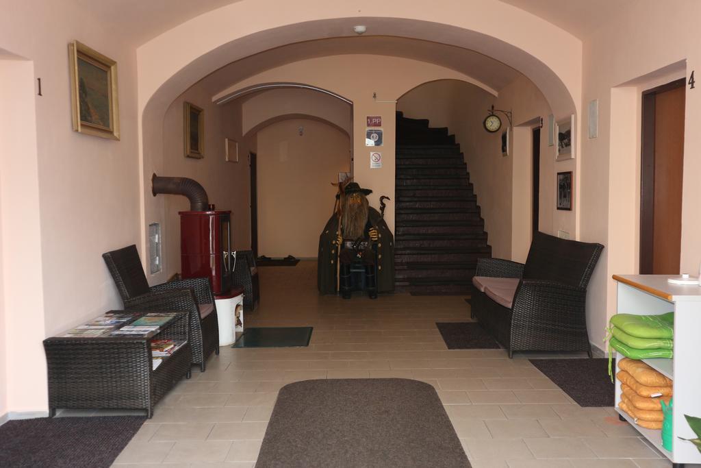 Apartmany Lestarka Korenov Bagian luar foto
